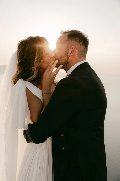 Alessandra e Francesco wedding at Andromeda & 5 Senses Restaurant, Santorini