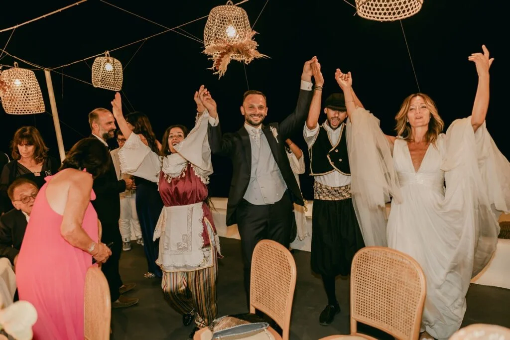 Alessandra e Francesco wedding at Andromeda & 5 Senses Restaurant, Santorini