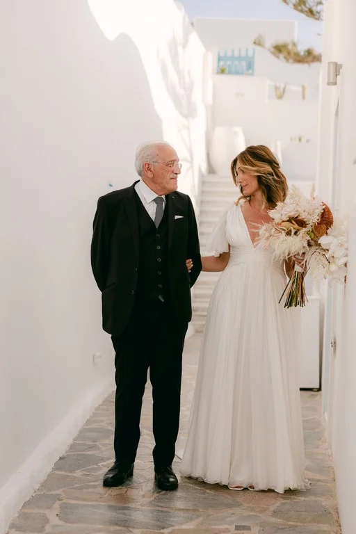 Alessandra e Francesco wedding at Andromeda & 5 Senses Restaurant, Santorini