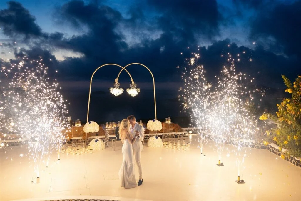 Jessica & Chris wedding at Sunset Hills Venue, Santorini