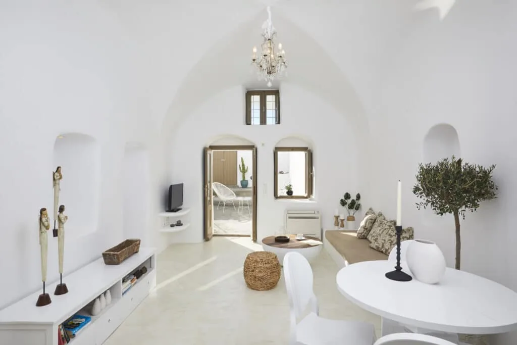 The Small Architect House — Pyrgos