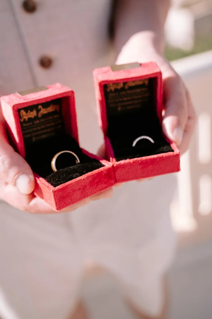 Lyndsay & Alex wedding at Madame Sousou, Santorini — 1